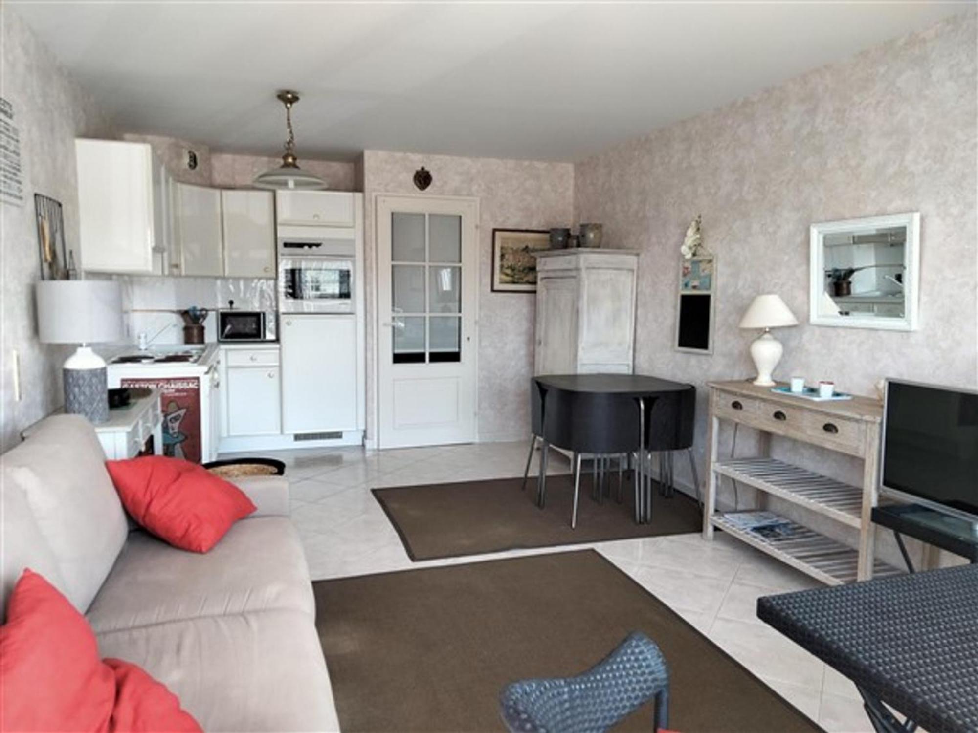 Studio Alcove - Face Au Chenal, 50M Plage/Port, 700M Centre-Ville, Capacite 3 Pers., Confort Moderne - Fr-1-331-202 Les Sables-dʼOlonne Exteriör bild