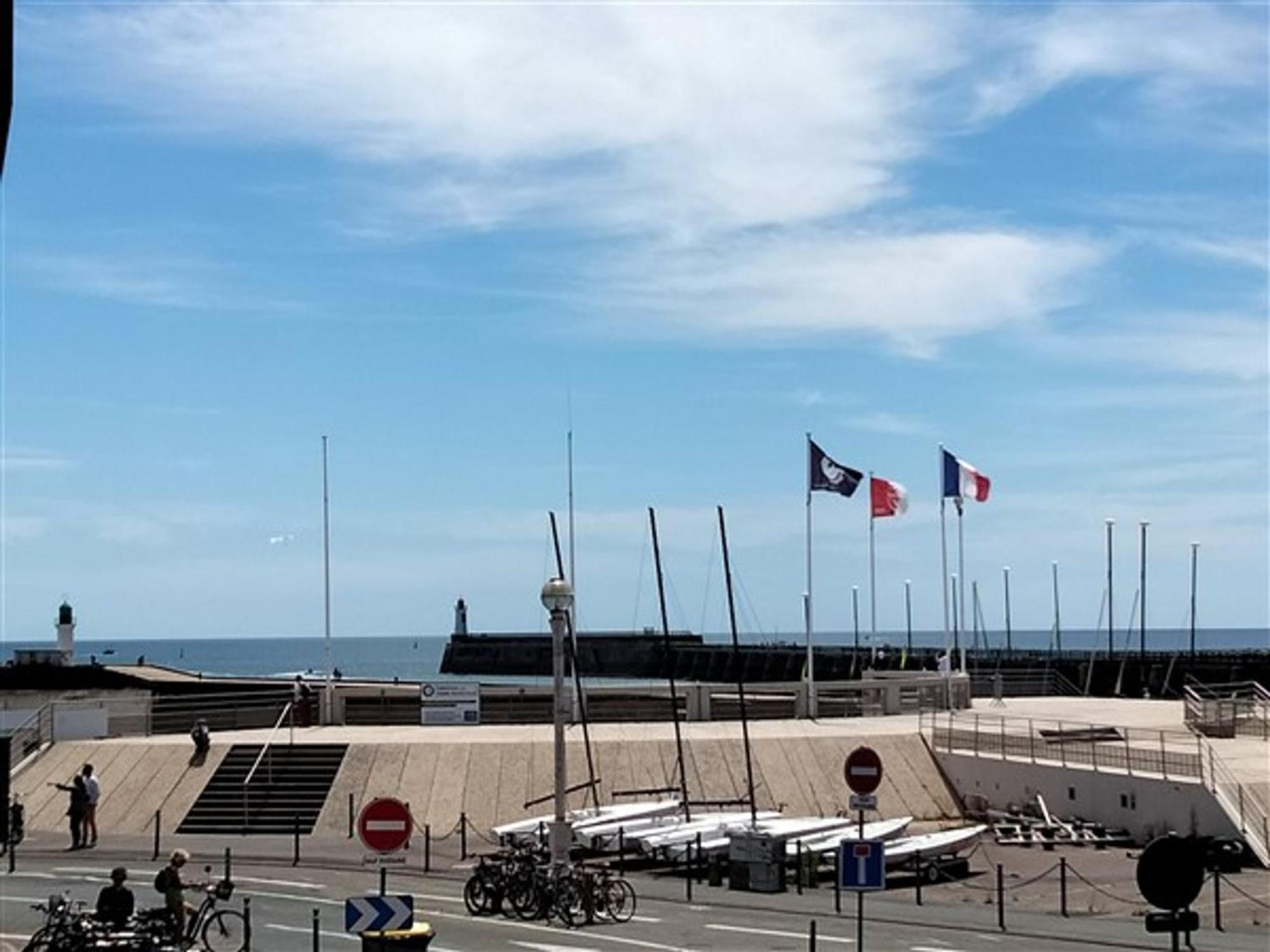 Studio Alcove - Face Au Chenal, 50M Plage/Port, 700M Centre-Ville, Capacite 3 Pers., Confort Moderne - Fr-1-331-202 Les Sables-dʼOlonne Exteriör bild